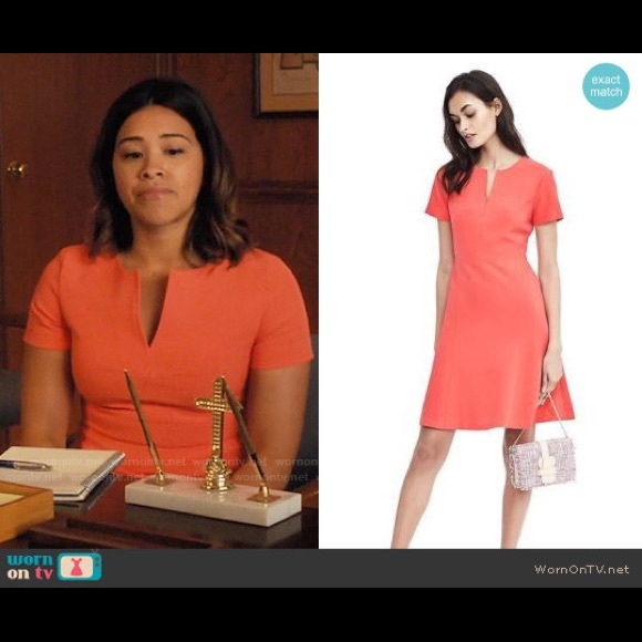 Banana Republic Dresses & Skirts - BR Coral Short Sleeve Dress
